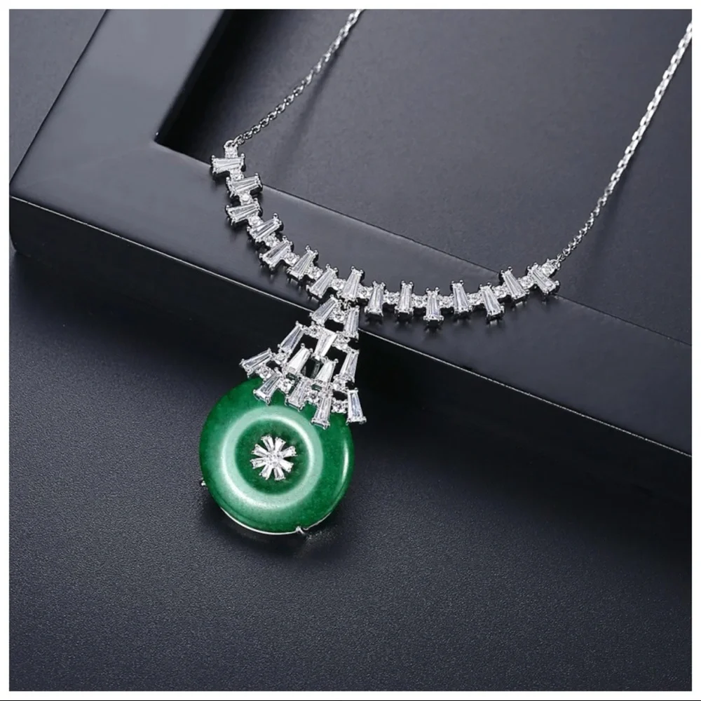 Swarovski Crystals The Cristabelle Jade Green Statement Necklace - Picture 5 of 6